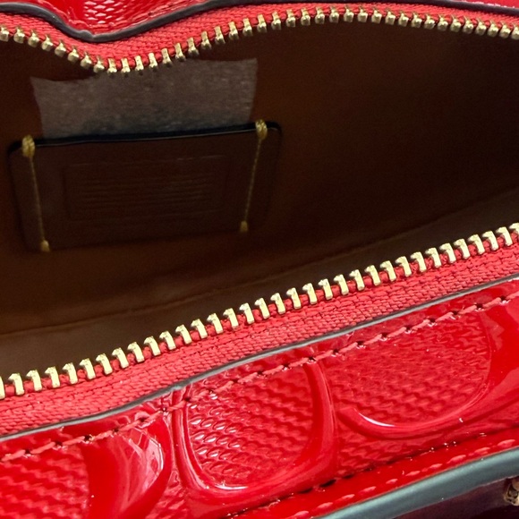 COACH-Patent Leather Lip Bag with Top Handles and Cross Body Strap- Limited - Picture 6 of 7